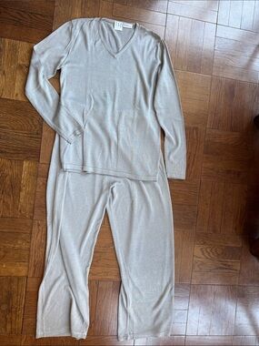 TSE Long Sleeve V‑Neck Silk Pant Set in Light Slate Blue